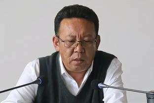 英超历史后卫助攻榜Top3：阿诺德58次居首，罗伯逊57次席