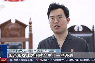 记者：格纳布里左腿内收肌受伤，将伤缺2-3个月时间